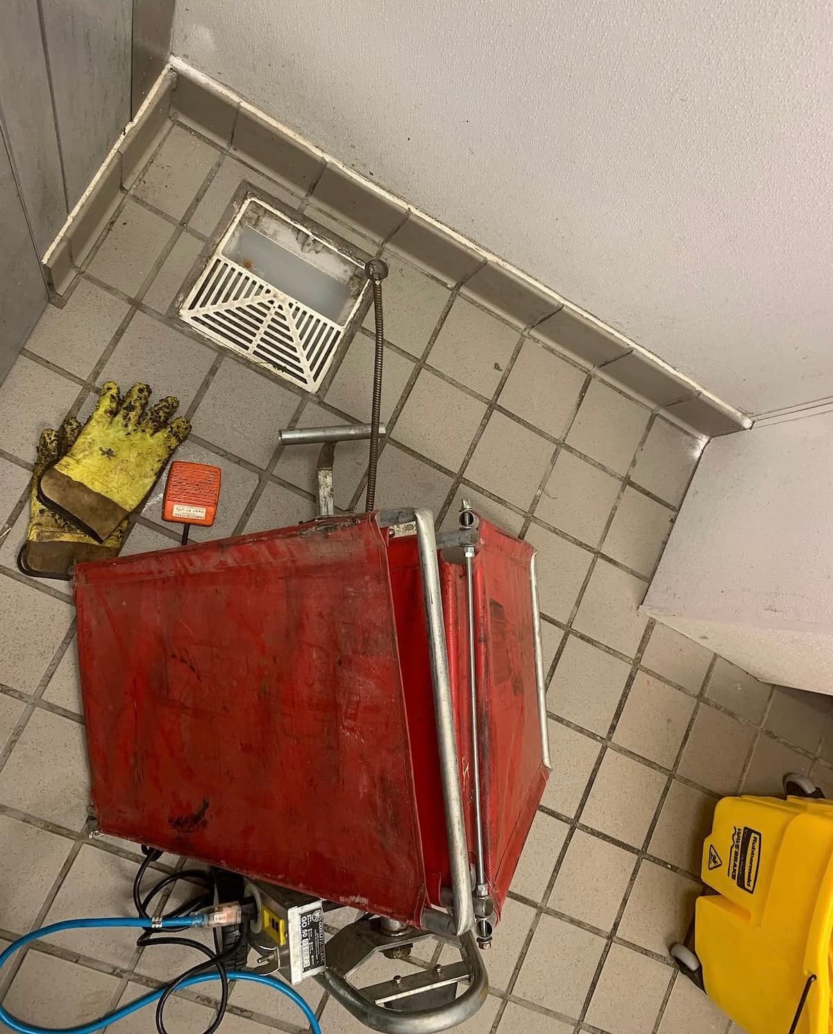 Drain cleaning and stoppages work by Kodiak Plumbing Services